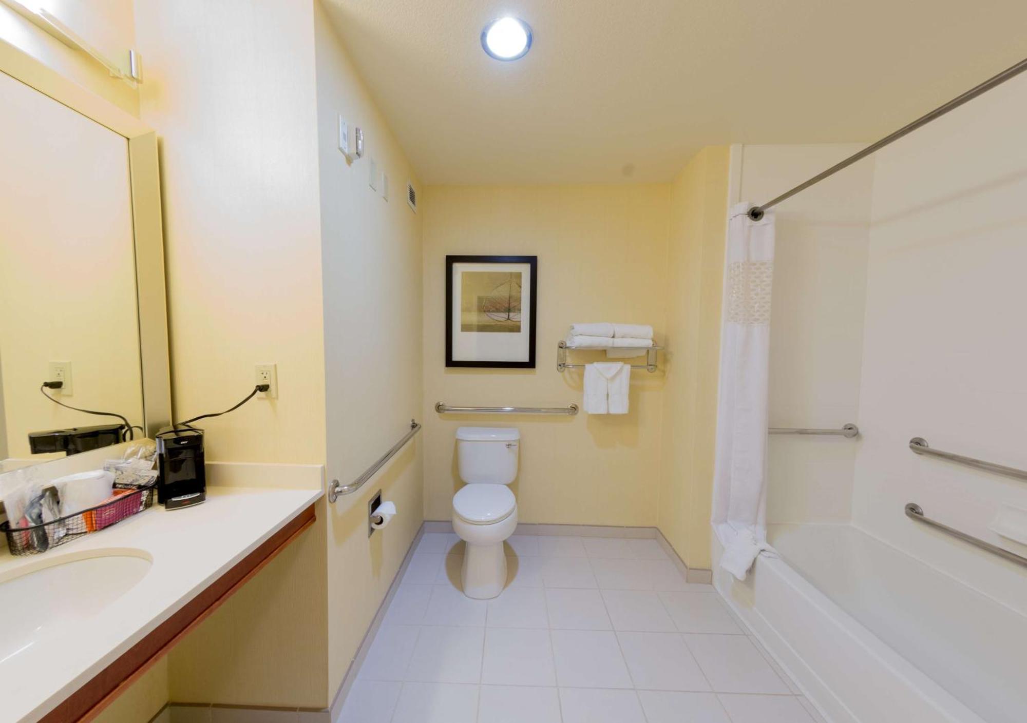 Hampton Inn & Suites Riverside/Corona East Zewnętrze zdjęcie