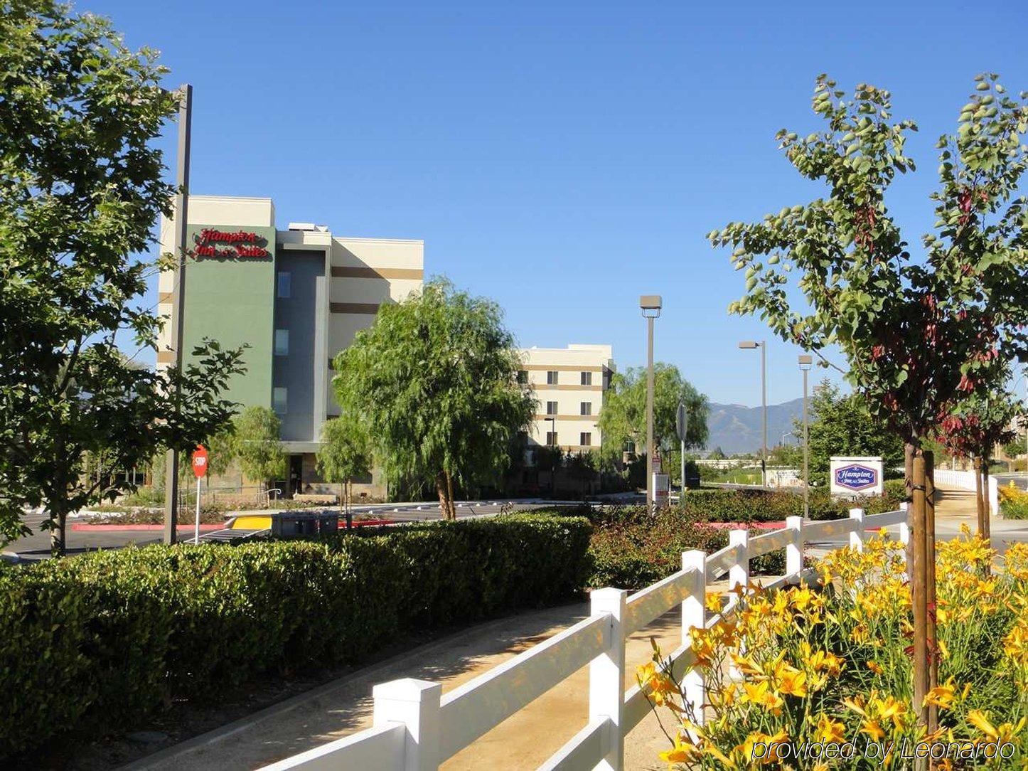 Hampton Inn & Suites Riverside/Corona East Zewnętrze zdjęcie