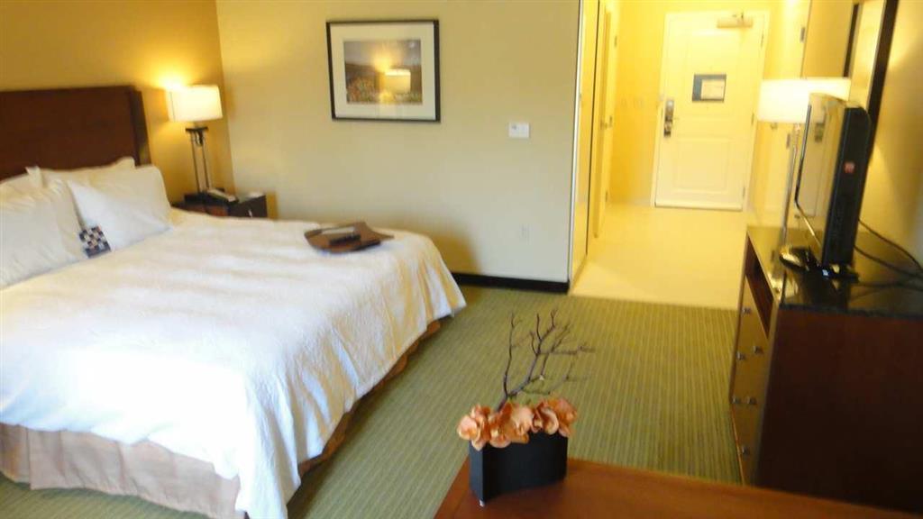 Hampton Inn & Suites Riverside/Corona East Pokój zdjęcie